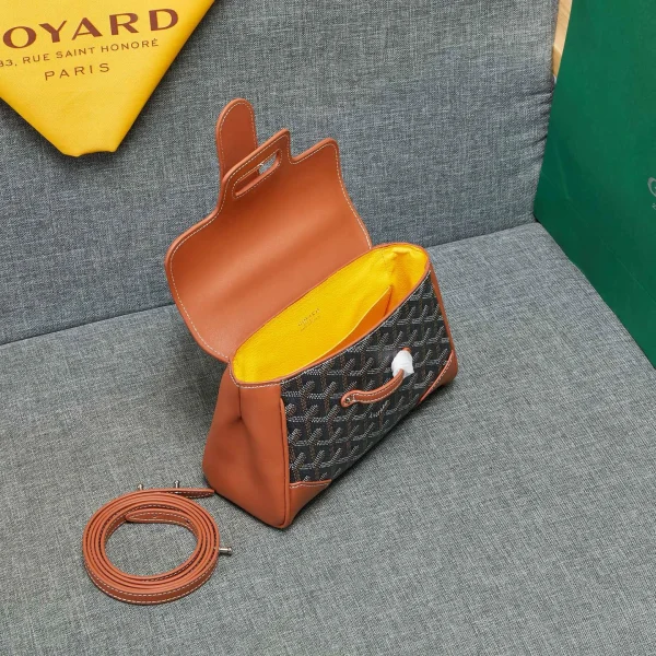 goyard saigon bag size:18*15*20*9cm - Image 4