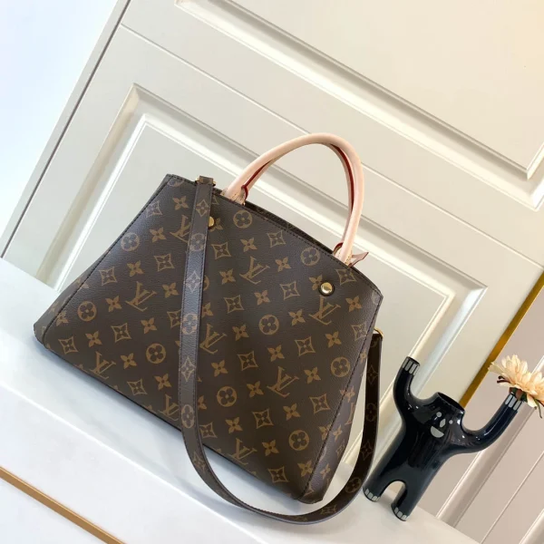 LV Model: M41056 Size 33*23*15cm - Image 9