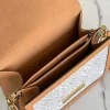 Louis Vuitton Size: 25 x 17 x 10.5 cm - Image 3