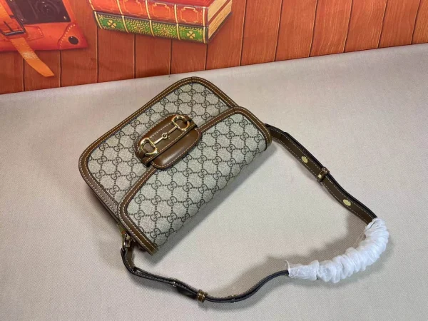 2020 Early Spring Series Model: 602204 Size: 25*18*8cm - Image 7