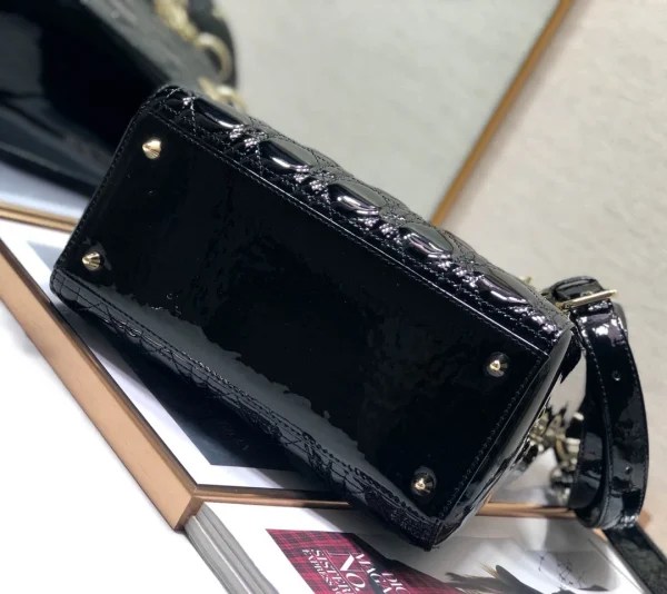 Black lacquer, classic 5 compartments 24cm - Image 4