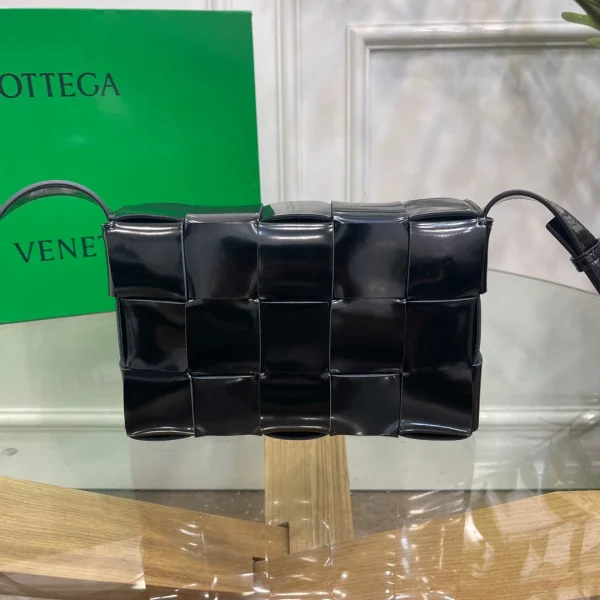BV Bottega Veneta Cassette bag Size: 23x15cm Black - Image 8