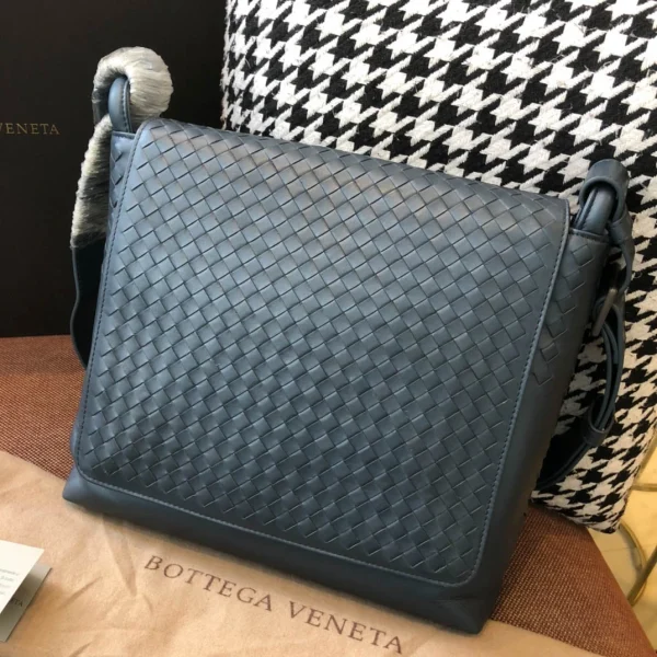 BV Briefcase Size: 32cm Blue - Image 9