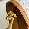 Louis Vuitton Size 20 x 15 x 9 cm - Image 6