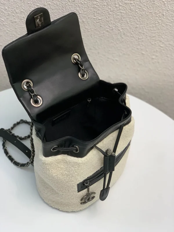 Backpack size: 24*14*22 high cm - Image 2