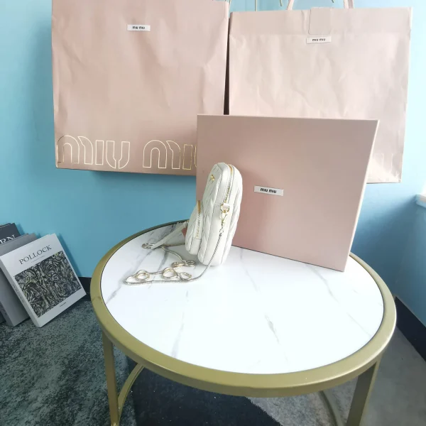 Matelasse metal chain shoulder strap with zipper pocket size: 17 2.5 9 Length: 115cm - Image 17