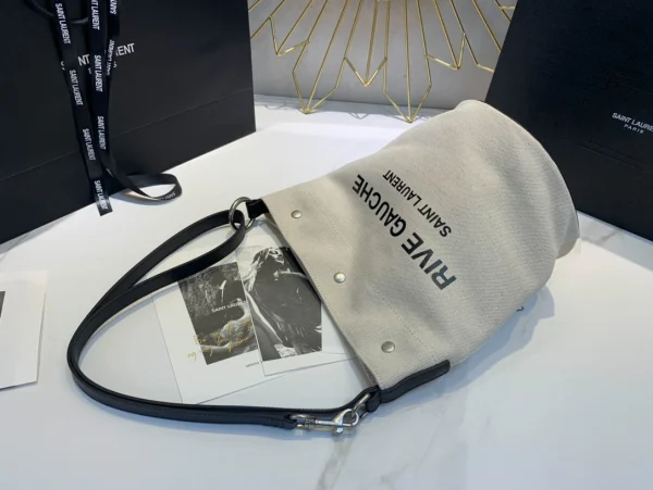 Bucket bag Model: 669299 Size: 20cm 30cm 28.5cm. - Image 4