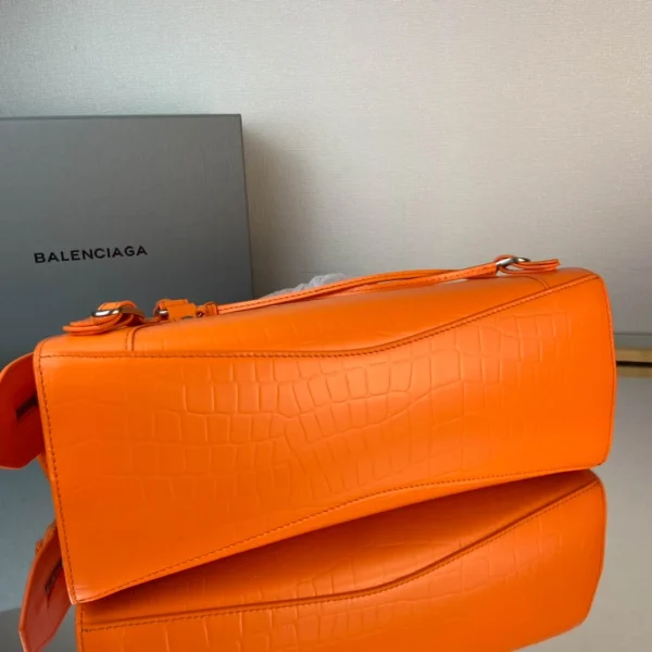 Balenciag* Neo Classic biker bag Size: 25*33*13*20cm - Image 4
