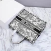 Book Tote Size: 41.5cm - Image 15