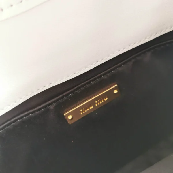 miu miu bronze metal white Model: 5BH188 size: L16.5, H24, W6.5 - Image 4