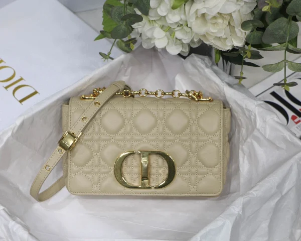 Apricot Caro Collection