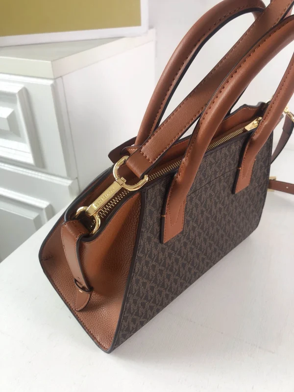 Mk Avril Model:2115 Length:28 Height:22 Width:14 - Image 6