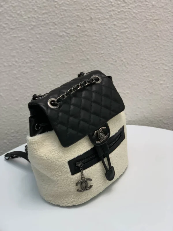 Backpack size: 24*14*22 high cm - Image 4