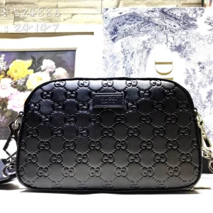 Model: 574886 Size: 24.5x15x7cm