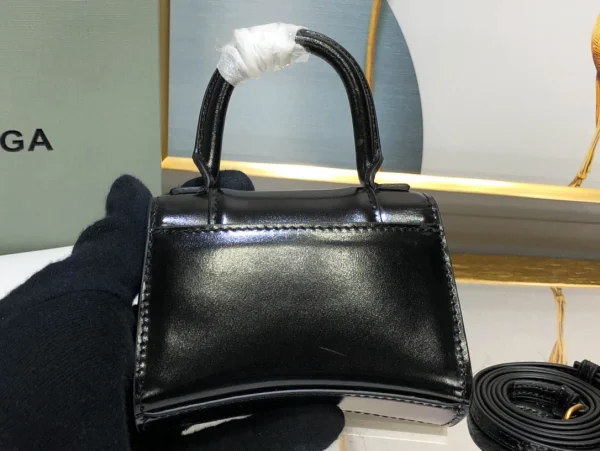 Balenciaga Paris Model: LG0115 Size: 11.5x14x4.5cm - Image 3