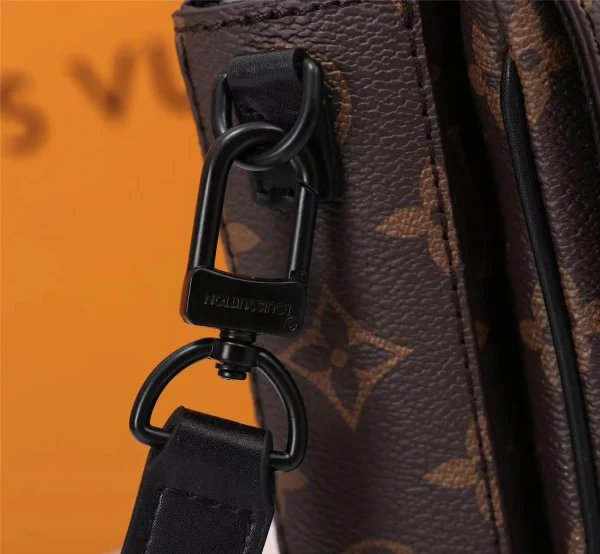 Louis Vuitton Model No. 69405 Size: 15x17x8 cm - Image 5