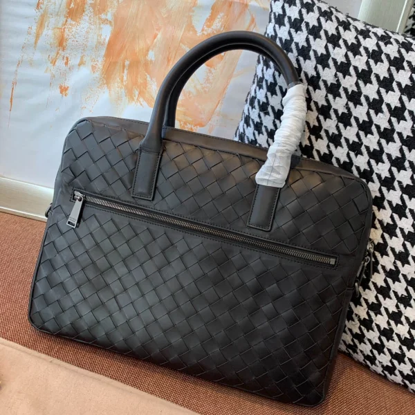 BV Briefcase Size: 37cm 98065 - Image 9