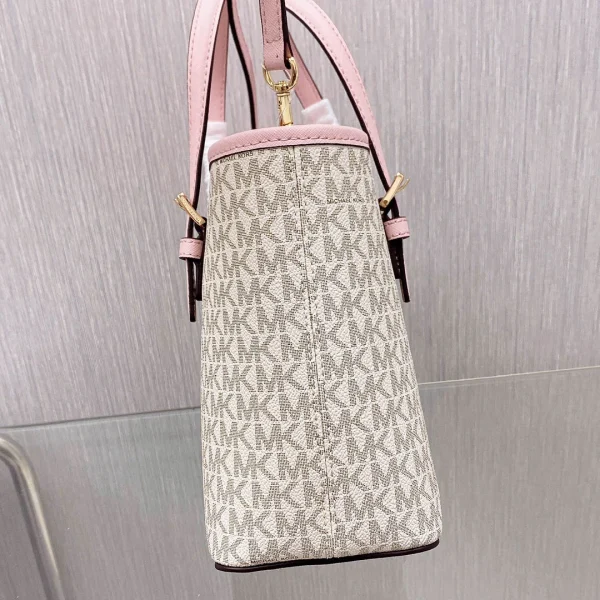 MK Sheepskin Bag Black Size: 25CmX16cmX8.5cm - Image 7