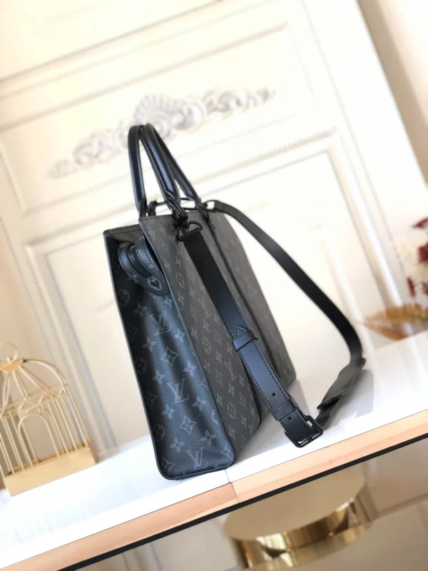Louis Vuitton 31.0x 39.0x 8.5 cm - Image 8