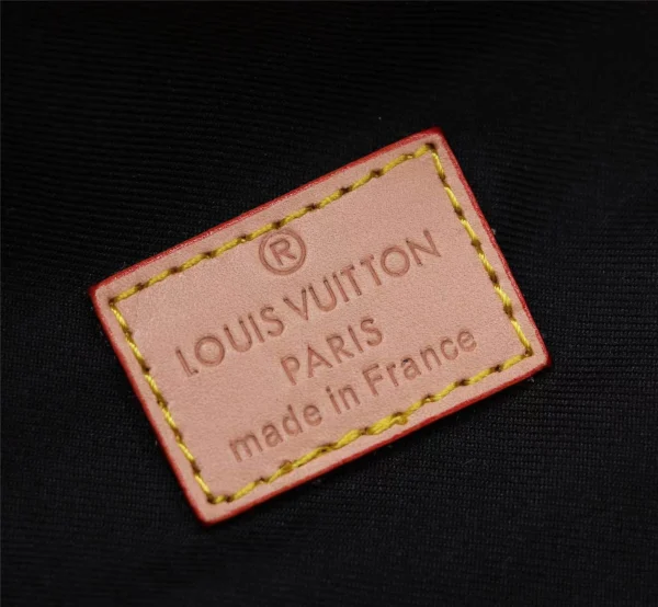 Louis Vuitton Model: 43644 Size: 37x14x13cm - Image 2