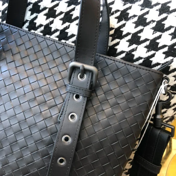 BV Briefcase Size: 30cm Black - Image 7