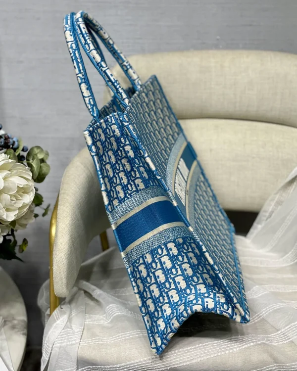 Book ToteOblique Series Size: 36.5*28*17.5cm 41.5*38*18cm - Image 4