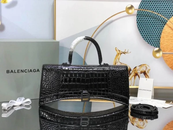 Balenciaga Handbag Model: DG-1007 Size: 6*15*35cm