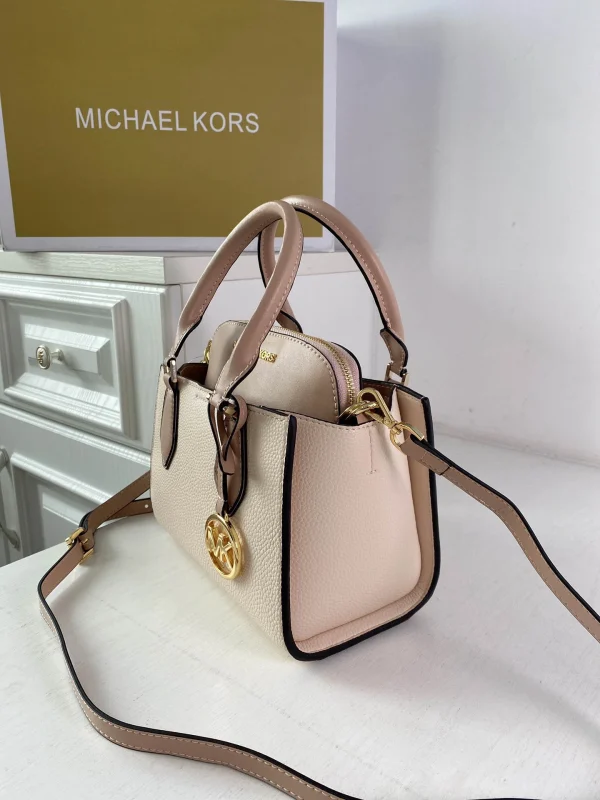 MK Crossbody Size: 23*18*12 - Image 9