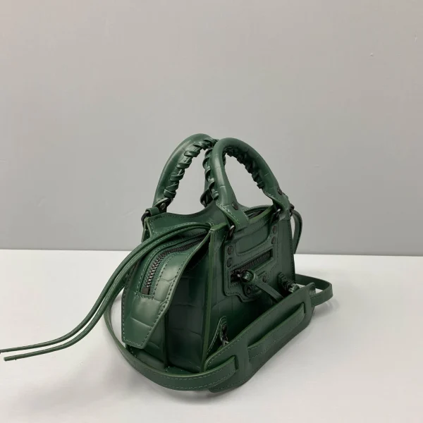 Balenciag* Neo Classic biker bag Model: 92535 Size: 40*54*21.5*34cm 25*33*13*20cm - Image 9