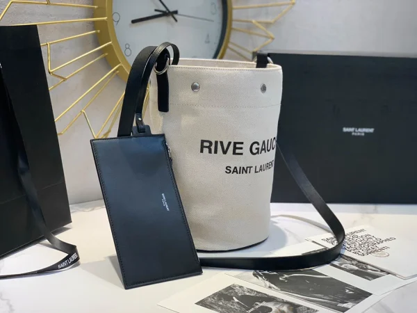 Bucket bag Model: 669299 Size: 20cm 30cm 28.5cm. - Image 9