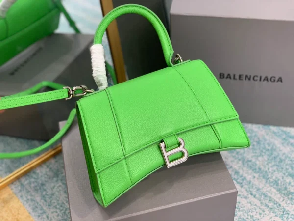 Diamond bag Model: 8895 Size: 23x10x24 - Image 8