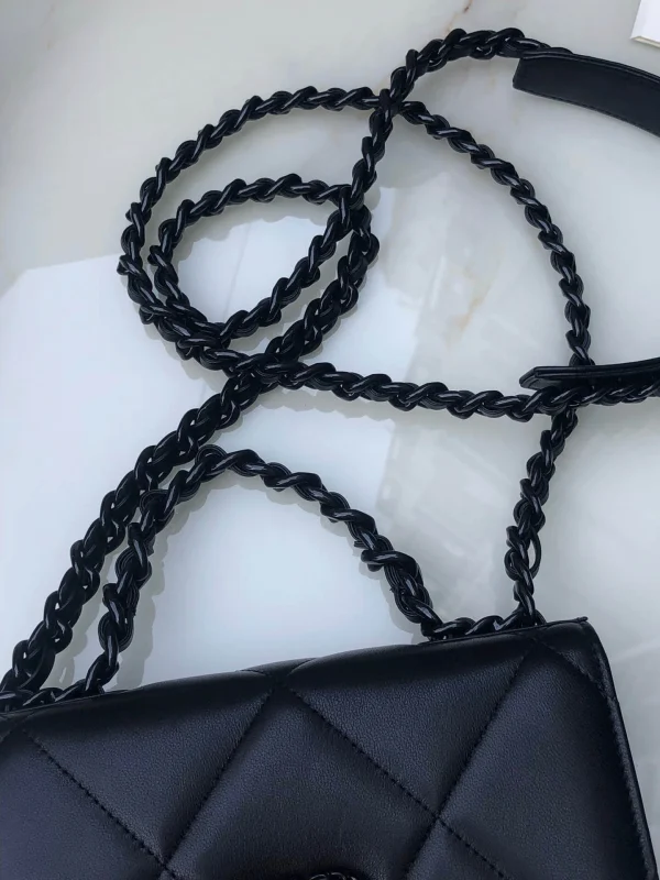 Brand: Chanel Model: 0957 Size: 19cmX11.5cmX7cm - Image 8
