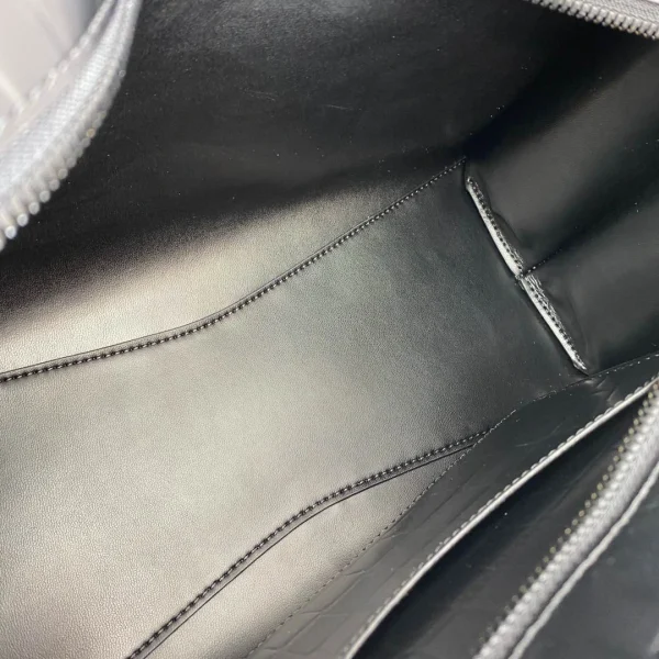 Balenciag* Neo Classic Biker Bag Size: 1991 Medium: 25*33*13*20cm - Image 3