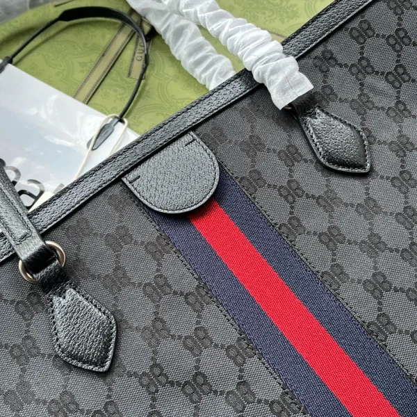 Balenciaga Model 680125 Size: 38*28*14 - Image 4
