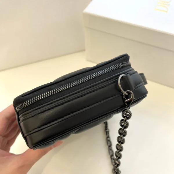 Black Autumn/Winter Camera Bag - Image 6