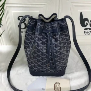 Goyard Shoulder Bucket Bag Size: 17.5*15*23cm