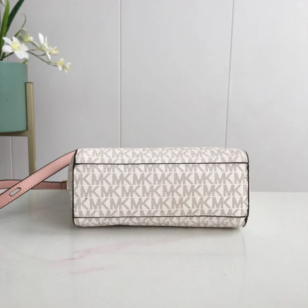 MK Sinclair Handbag Crossbody Model: 2113 Size 25m Height: 25m Width: 9*300 - Image 7