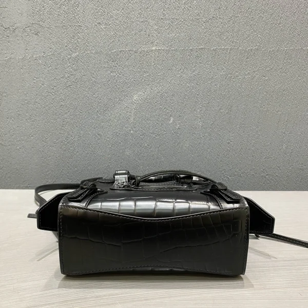 Balenciag* Neo Classic Motorcycle Bag - Image 7