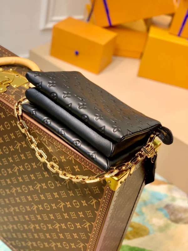 Louis Vuitton Item No.: M57790 Size: 26x20x12cm - Image 8