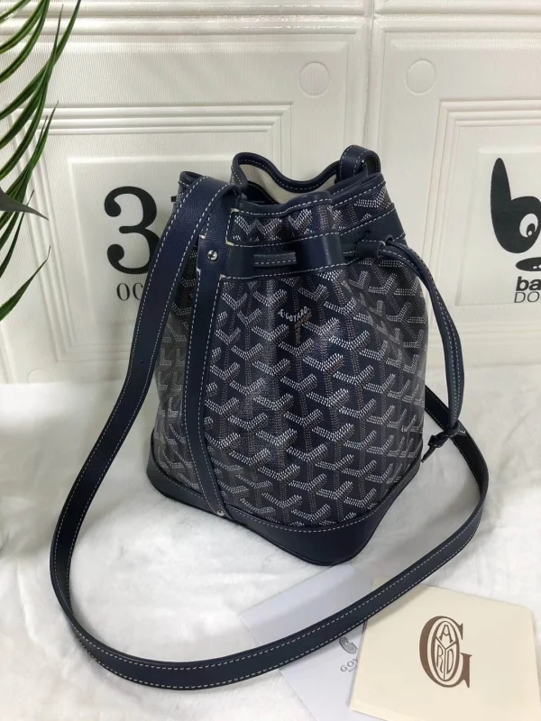Goyard Shoulder Bucket Bag Size: 17.5*15*23cm - Image 9