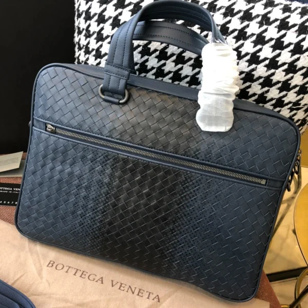 BV Briefcase Size: 38cm Blue - Image 2
