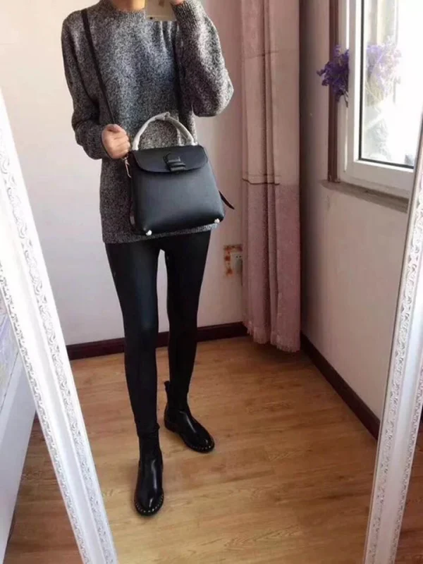 Calf leather bag Size:W25.5*H29*D10cm Code:400123 - Image 9
