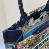 Book Tote Handbag - Image 3