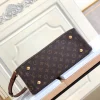 Louis Vuitton Size: 34.0 x 24.0 x 13.0 cm - Image 7