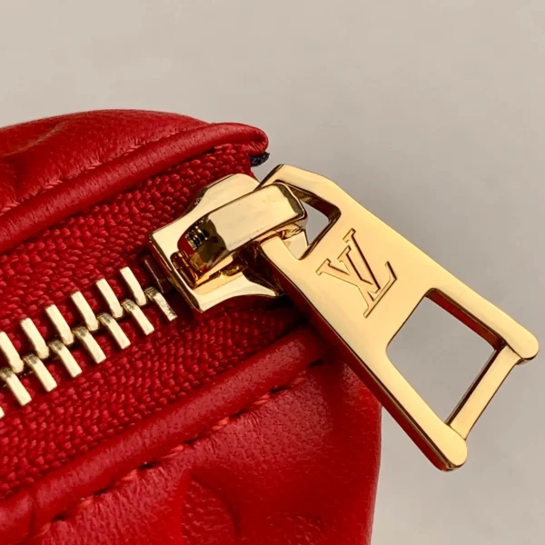 Louis Vuitton Item No.: M57792 Size: 26x20x12cm - Image 2