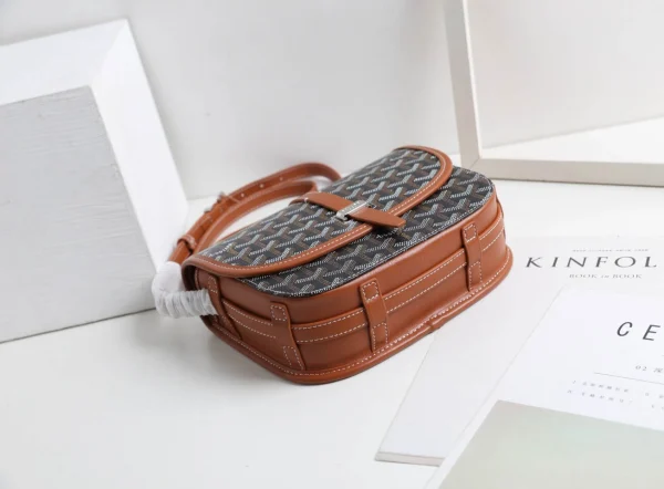 Goyard Messenger Bag Size:22*17*7cm - Image 14