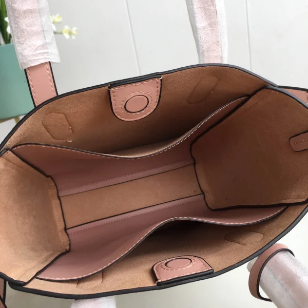 MK Sinclair Handbag Crossbody Model: 2113 Size 25m Height: 25m Width: 9*300 - Image 2