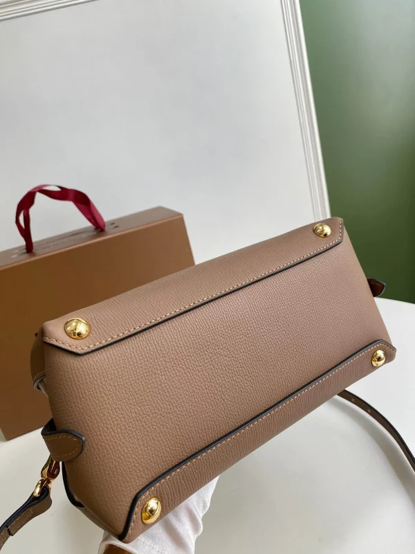 Calfskin bag Size:W25.5*H29*D10cm Code:400123 - Image 4