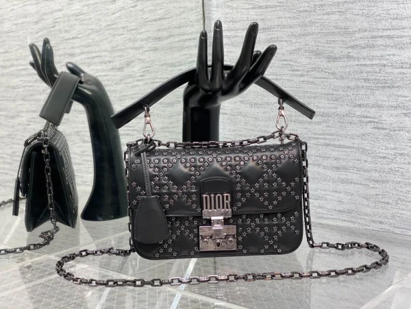Black LUCKY size:21*3*13cm