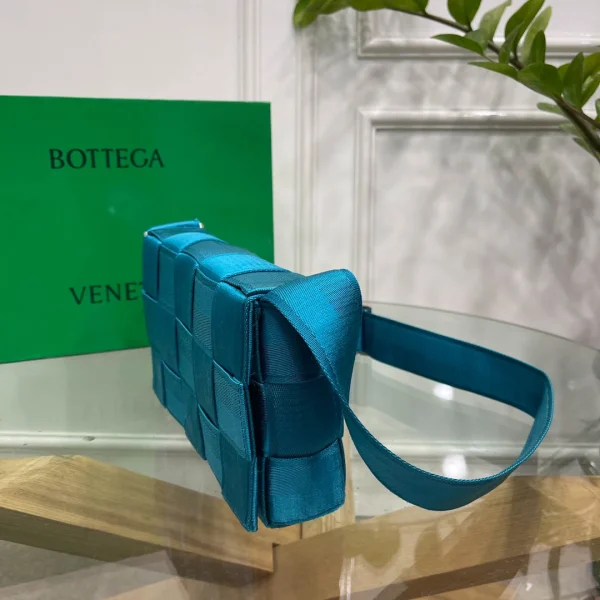 BV Bottega Veneta bag Size: 26x6cm Peacock blue - Image 9